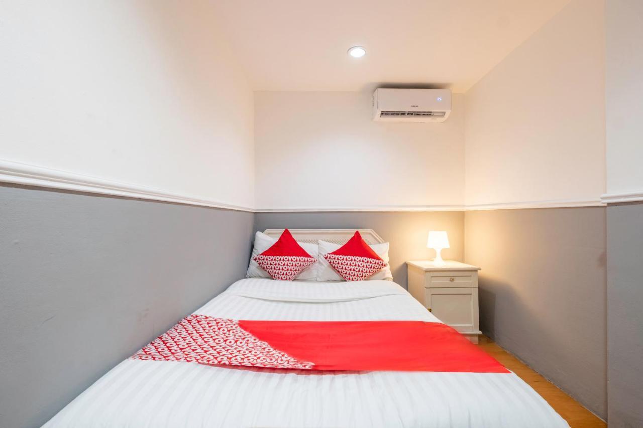Oyo 1444 Patradissa Stasiun Bandung Hotel Экстерьер фото