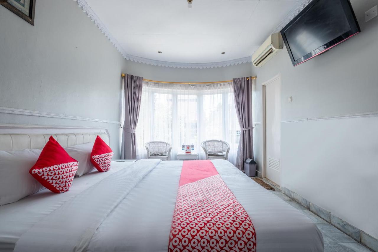 Oyo 1444 Patradissa Stasiun Bandung Hotel Экстерьер фото