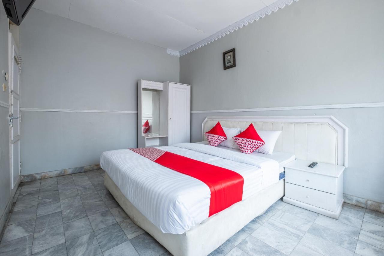 Oyo 1444 Patradissa Stasiun Bandung Hotel Экстерьер фото