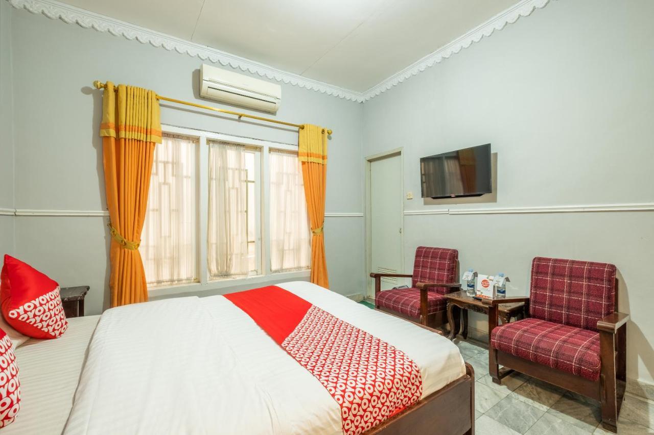 Oyo 1444 Patradissa Stasiun Bandung Hotel Экстерьер фото