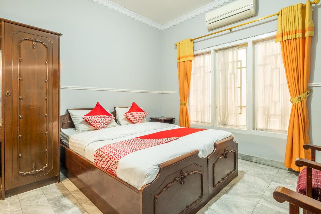 Oyo 1444 Patradissa Stasiun Bandung Hotel Экстерьер фото